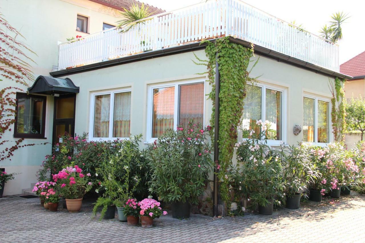 Weingut Pension Sommerhof เมอบิชอัมซี ภายนอก รูปภาพ